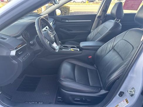 Certified 2024 Nissan Altima 2.5 SR w/ SR Premium Package image 30