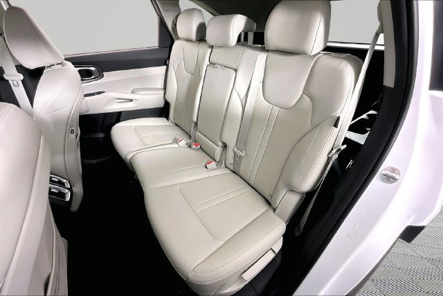 Certified 2026 Kia Sorento S FWD image 21