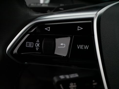 Used 2024 Audi A6 Premium Plus image 25