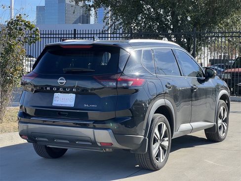 Certified 2024 Nissan Rogue SL image 4