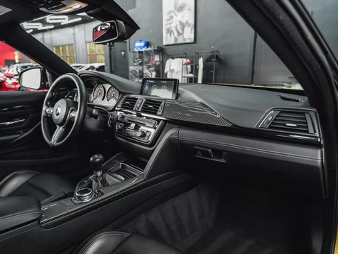 Used 2015 BMW M4 Coupe RWD image 45