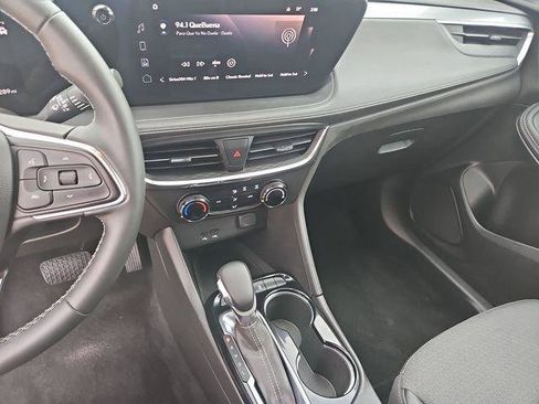 Used 2025 Buick Encore GX Preferred FWD image 11