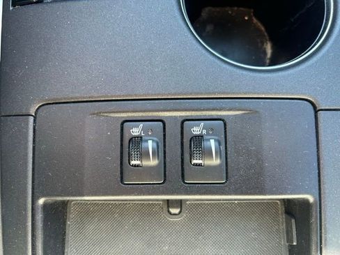 Used 2015 Toyota Camry LE image 25