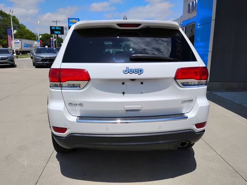 Used 2017 Jeep Grand Cherokee Limited AWD/4WD image 8