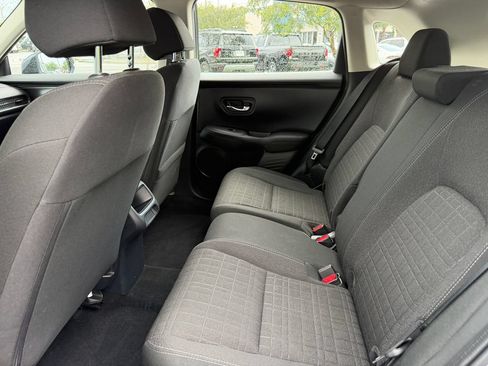 Certified 2025 Honda HR-V LX image 11