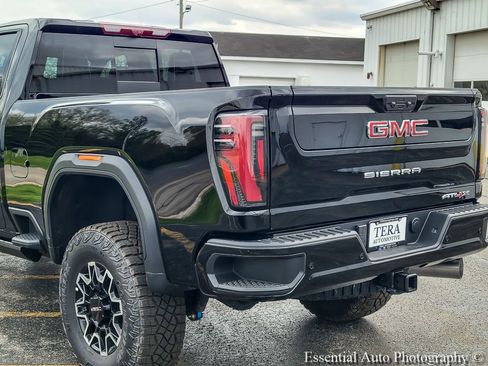 New 2026 GMC Sierra 2500 AT4X AWD/4WD image 6