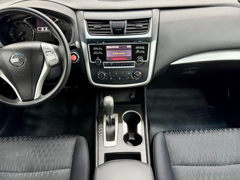 Used 2018 Nissan Altima 2.5 S w/ S Convenience Package image 18