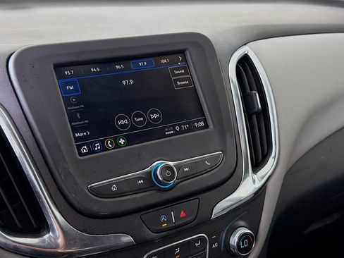 Used 2023 Chevrolet Equinox LT w/ Driver Convenience Package FWD image 17