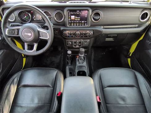 Used 2023 Jeep Wrangler Sahara w/ Cold Weather Group image 17