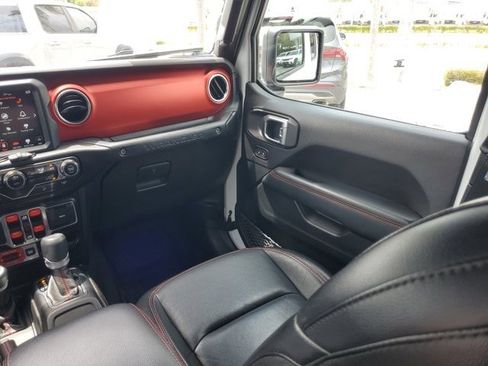 Certified 2019 Jeep Wrangler Unlimited Rubicon AWD/4WD image 14