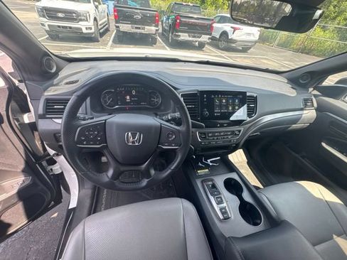 Used 2024 Honda Passport EX-L image 10