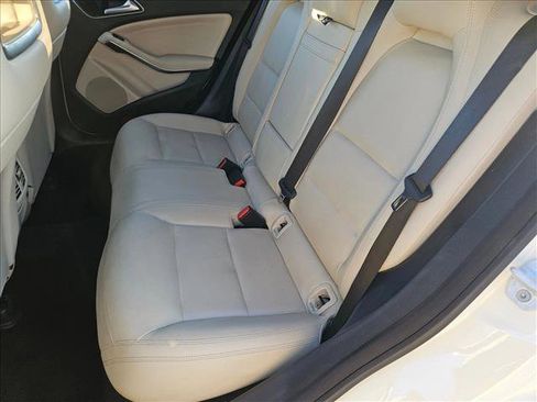 Used 2018 Mercedes-Benz CLA 250 image 17