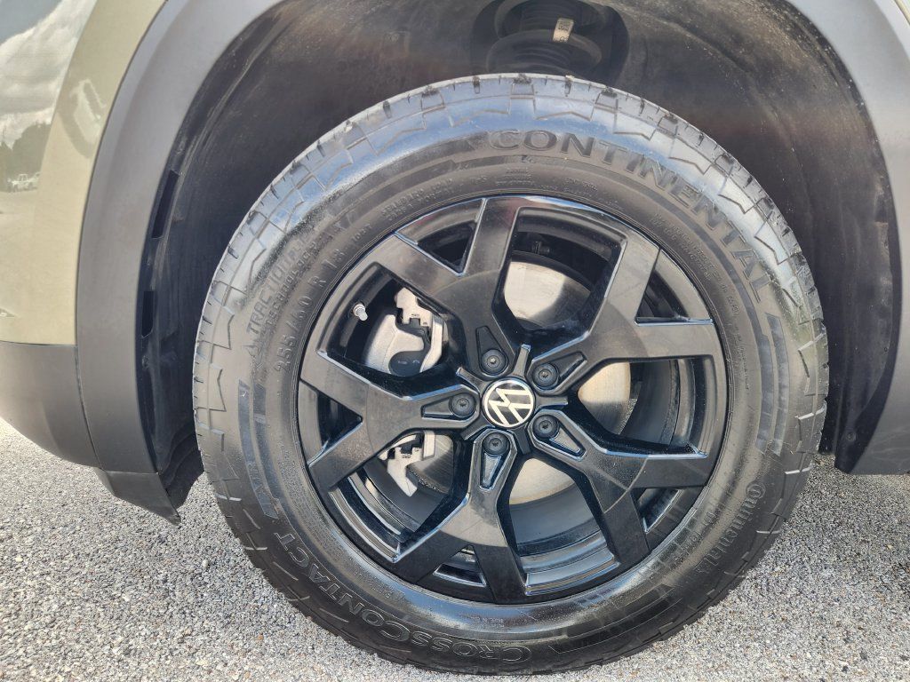 Used 2024 Volkswagen Atlas Peak Edition SEL AWD/4WD image 7