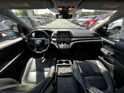 Used 2023 Honda Odyssey Elite image 16