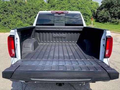 Used 2026 GMC Sierra 1500 Denali AWD/4WD image 4