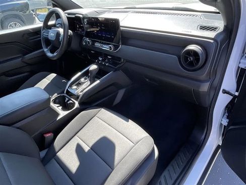 Used 2024 Chevrolet Colorado W/T w/ WT Convenience Package II image 31