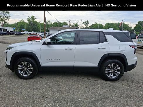 Used 2026 Chevrolet Equinox LT w/ Convenience Package II FWD image 4