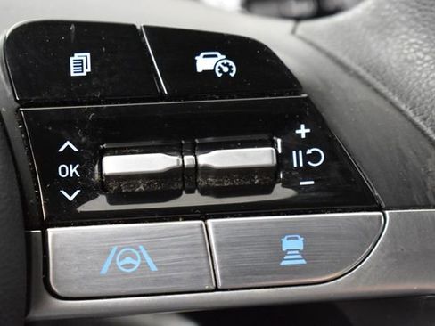Used 2023 Hyundai Tucson SE AWD/4WD image 25