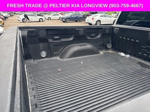 Used 2018 Chevrolet Silverado 1500 LT w/ Texas Edition RWD image 9