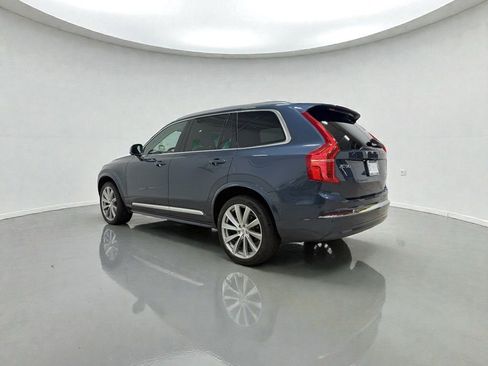Used 2023 Volvo XC90 B6 Plus image 9