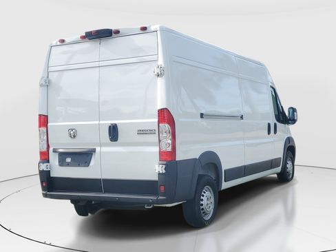 Used 2025 RAM ProMaster 2500 w/ Convenience Group FWD image 3
