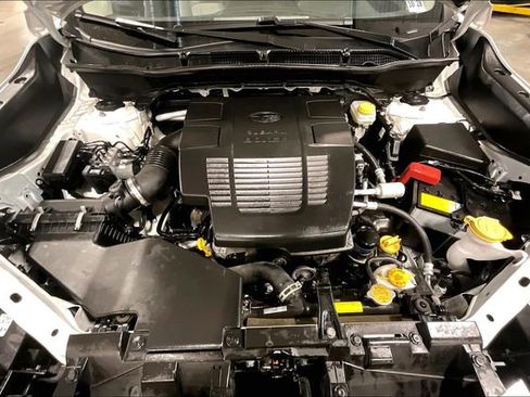 Used 2023 Subaru Forester AWD/4WD image 10
