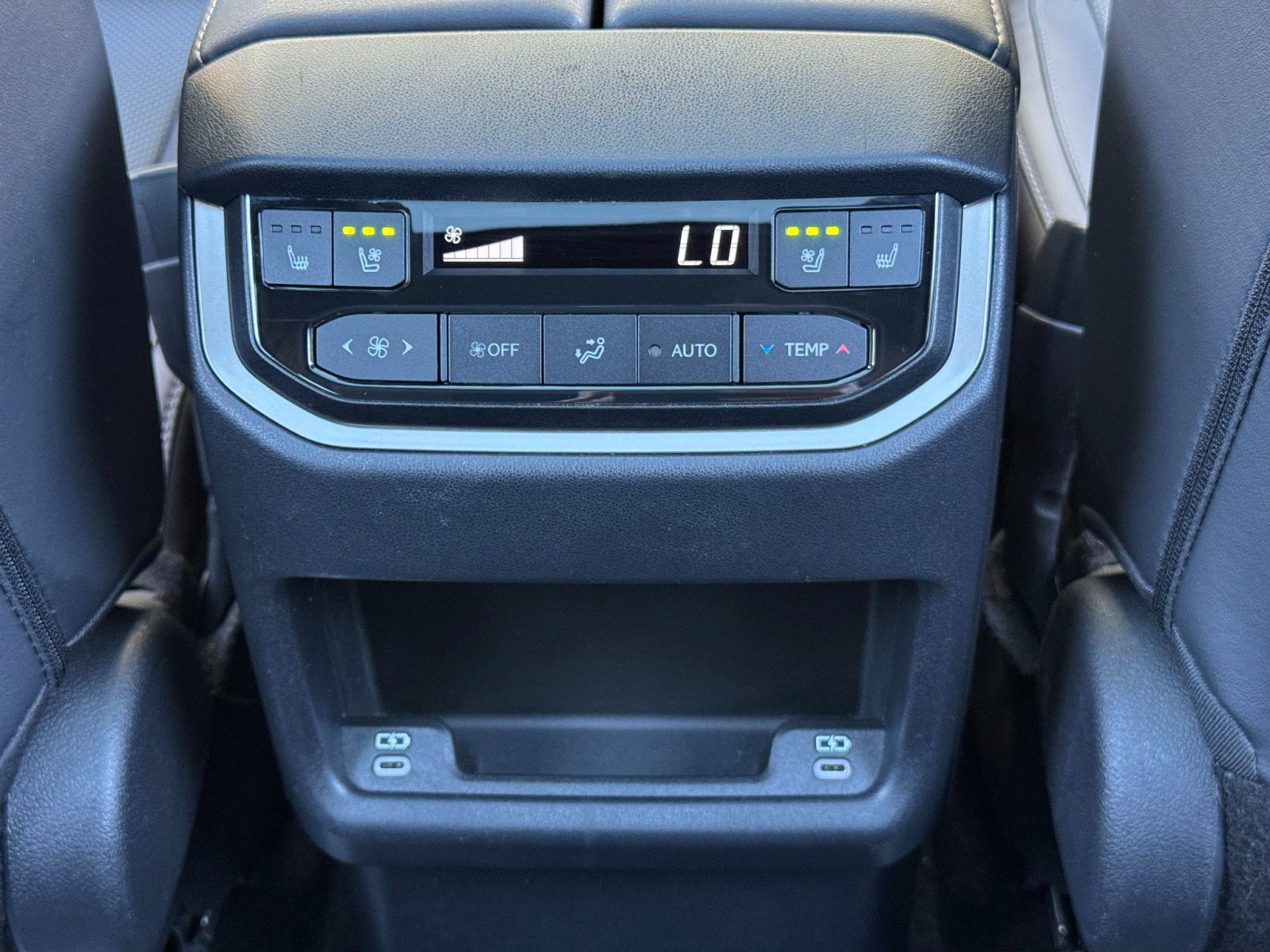 Used 2024 Lexus TX 350 AWD w/ Captains Chair Package image 33