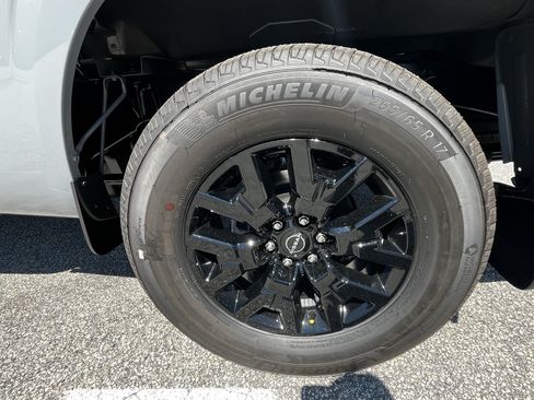 New 2026 Nissan Frontier SV AWD/4WD image 11