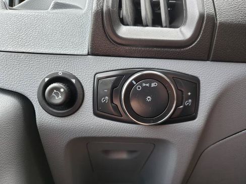 Used 2018 Ford Transit 150 130 Low Roof RWD image 18