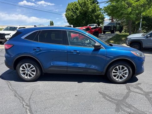 Used 2022 Ford Escape SE w/ Convenience Package AWD/4WD image 2