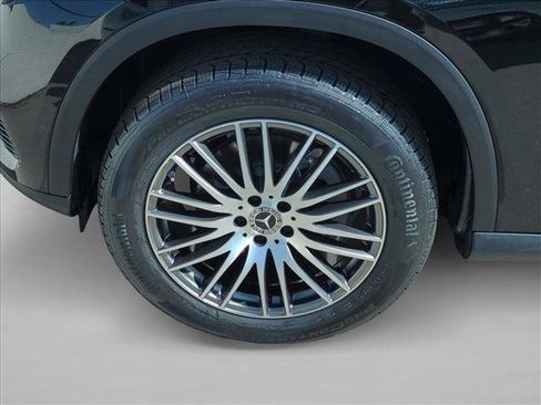 Used 2023 Mercedes-Benz GLC 300 image 23