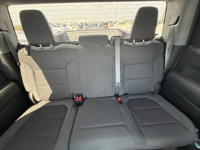 Used 2020 Chevrolet Silverado 1500 Custom w/ Custom Value Package RWD image 5