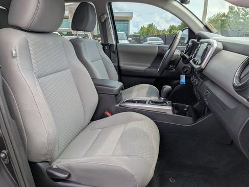 Used 2021 Toyota Tacoma SR5 RWD image 30