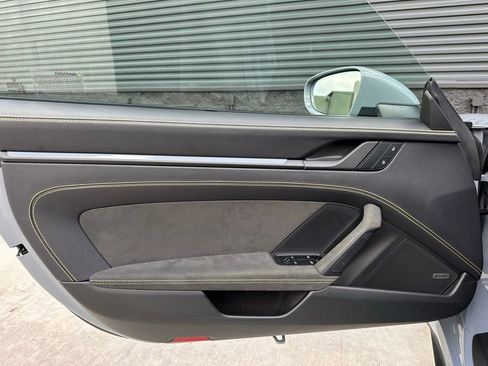 Used 2023 Porsche 911 GT3 image 18