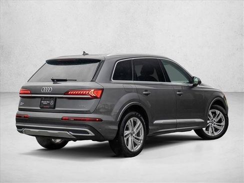 Used 2022 Audi Q7 Premium Plus image 3
