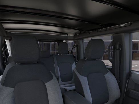 New 2025 Ford Bronco 4-Door AWD/4WD image 12