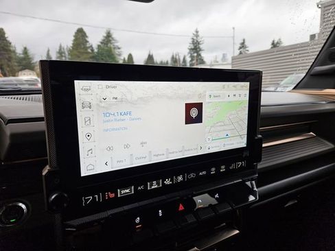 Used 2025 GMC Hummer EV 2X image 26