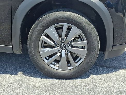 Used 2025 Nissan Pathfinder SV AWD/4WD image 8