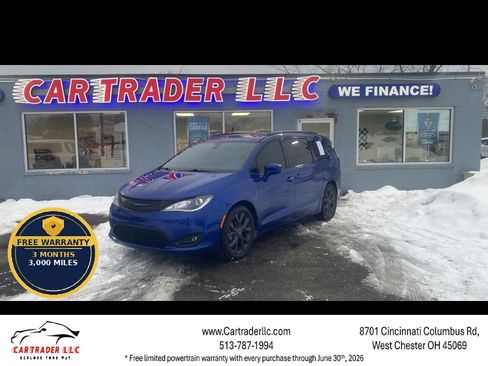 Used 2020 Chrysler Pacifica Touring-L Plus FWD image 1