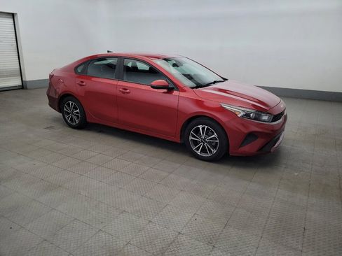 Used 2023 Kia Forte LXS w/ LXS Technology Package FWD image 11