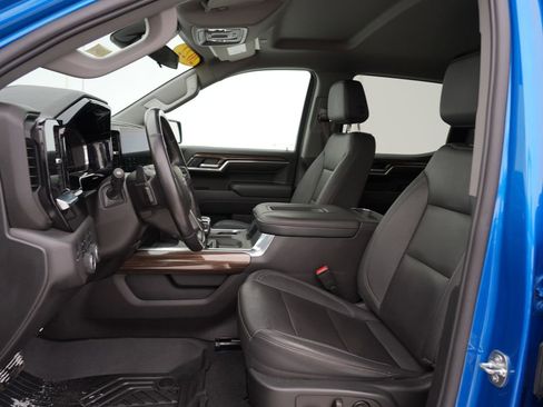 Used 2022 Chevrolet Silverado 1500 LT Trail Boss w/ LT Trail Boss Premium Package image 14