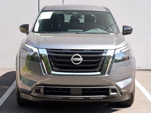 Used 2025 Nissan Pathfinder S FWD image 42