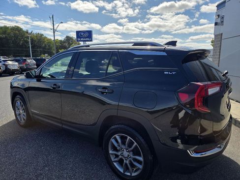 Used 2024 GMC Terrain SLT image 7