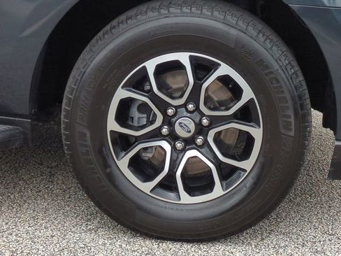 Certified 2024 Ford Expedition XLT RWD image 11