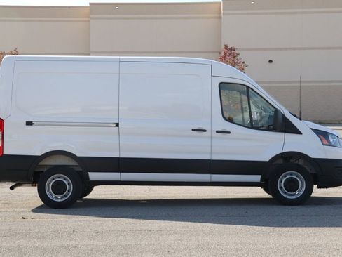 New 2026 Ford Transit 250 148 Medium Roof w/ Load Area Protection Package image 8