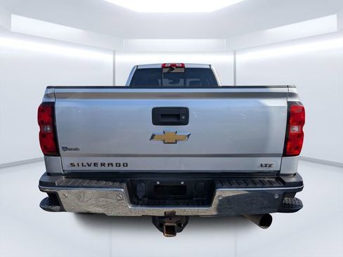 Used 2016 Chevrolet Silverado 2500 LTZ w/ Duramax Plus Package AWD/4WD image 4