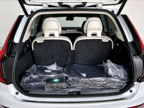 New 2026 Volvo XC90 T8 Ultra w/ Protection Package Premier image 42