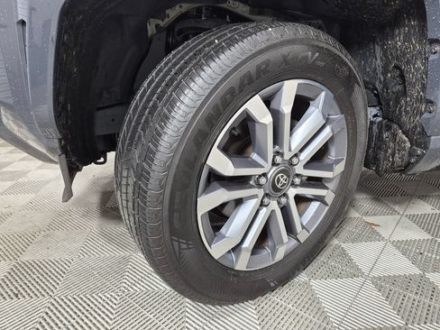 Used 2025 Toyota 4Runner Limited AWD/4WD image 10