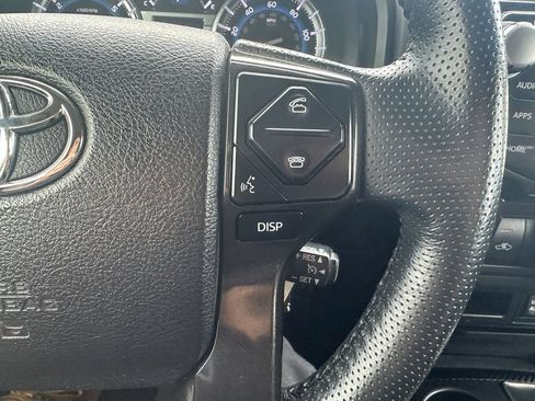 Used 2019 Toyota 4Runner TRD Off-Road Premium AWD/4WD image 21