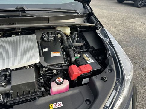 Used 2022 Toyota Prius LE image 22